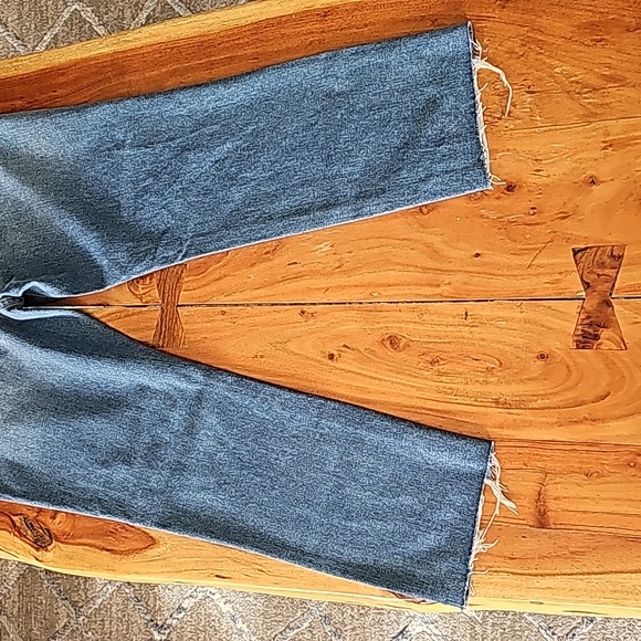 HH Jeans Collection Women's Mom Fit Distressed Denim Pants Size 11 - Picture 11 of 12